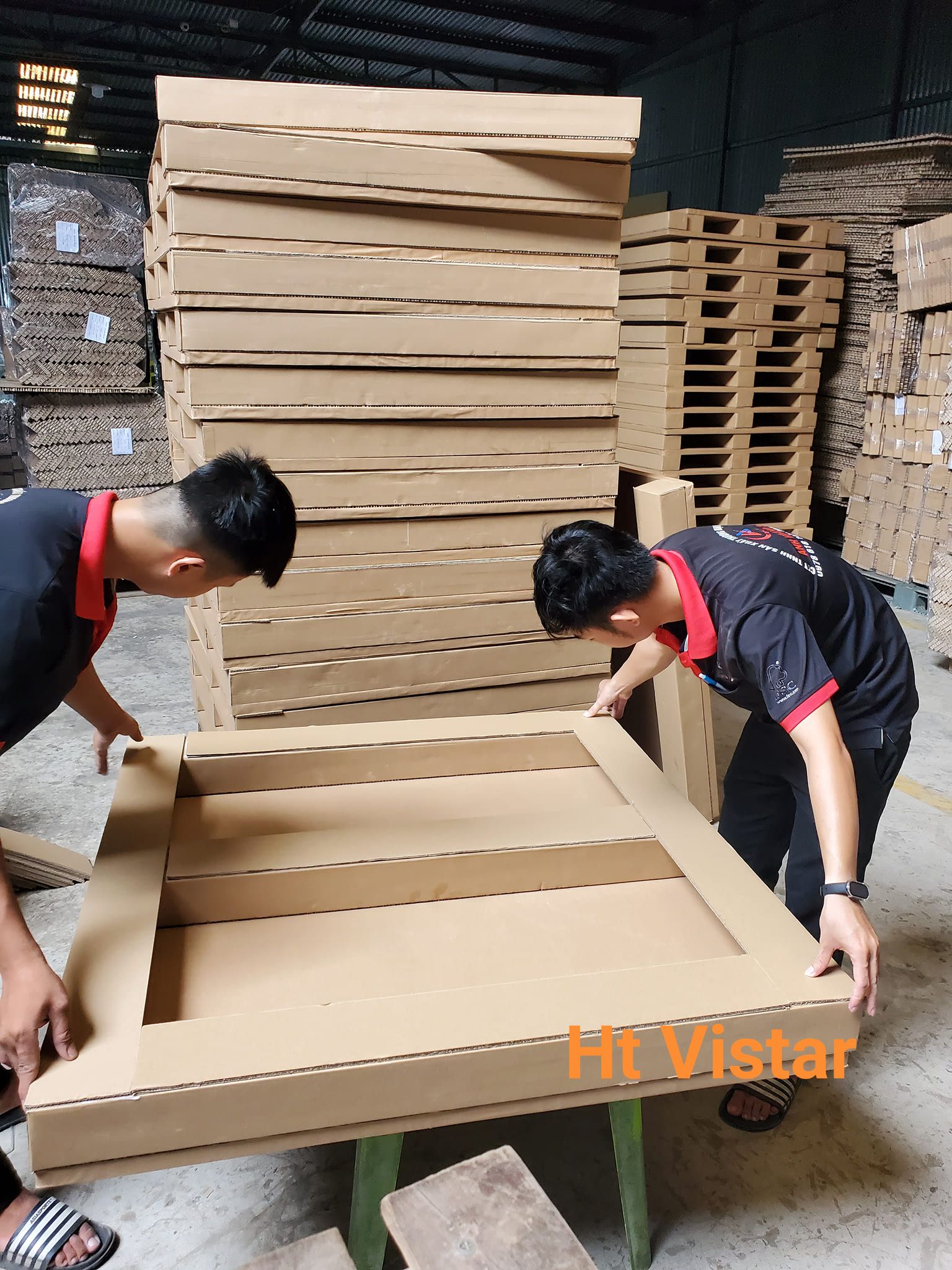 Bí Quyết Lựa Chọn Pallet Giấy Phù Hợp: Tối Ưu Tải Trọng & Hàng Hóa